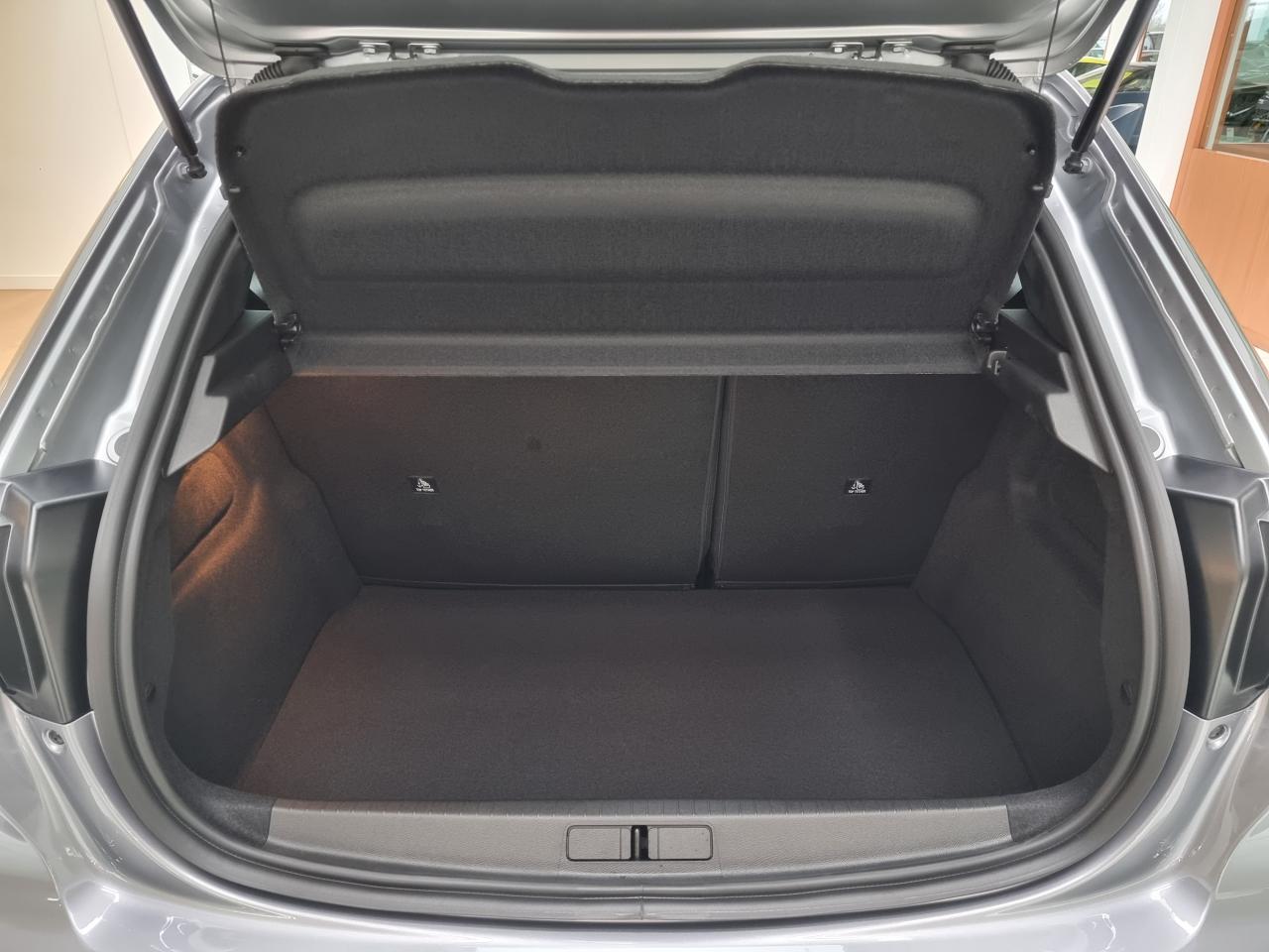 0679-0003329_p68 - PEUGEOT - 208 - 2026 - photo 12