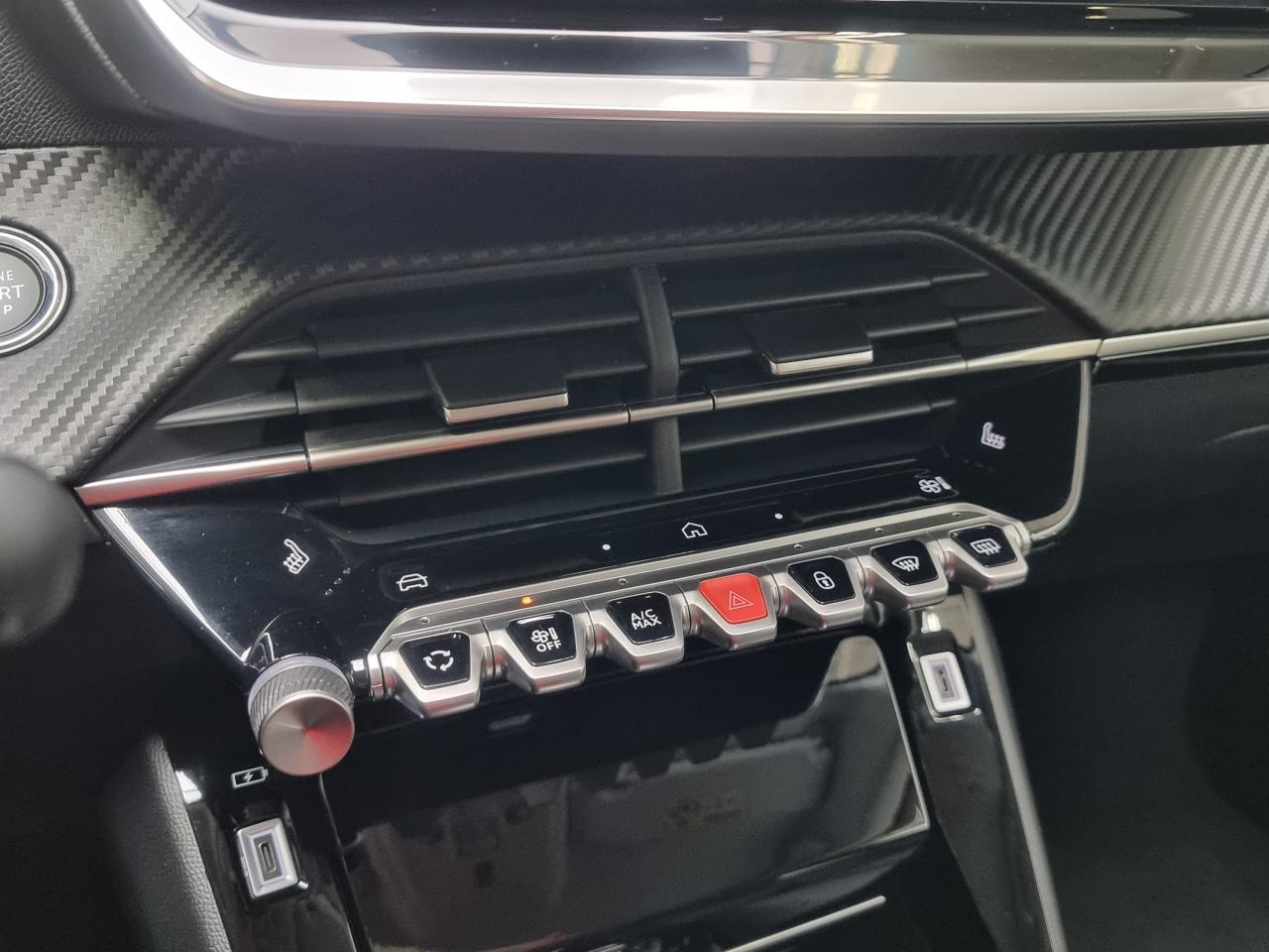 0679-0003329_p68 - PEUGEOT - 208 - 2026 - photo 19