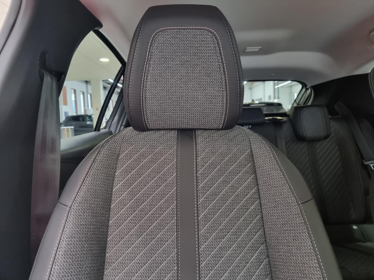 0679-0003329_p68 - PEUGEOT - 208 - 2026 - photo 13