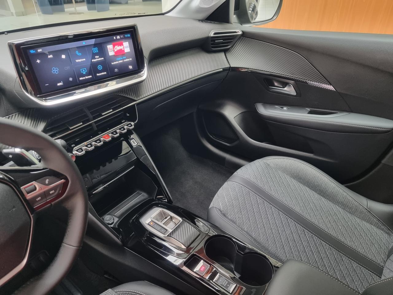 0679-0003331_p68 - PEUGEOT - 208 - 2026 - photo 4