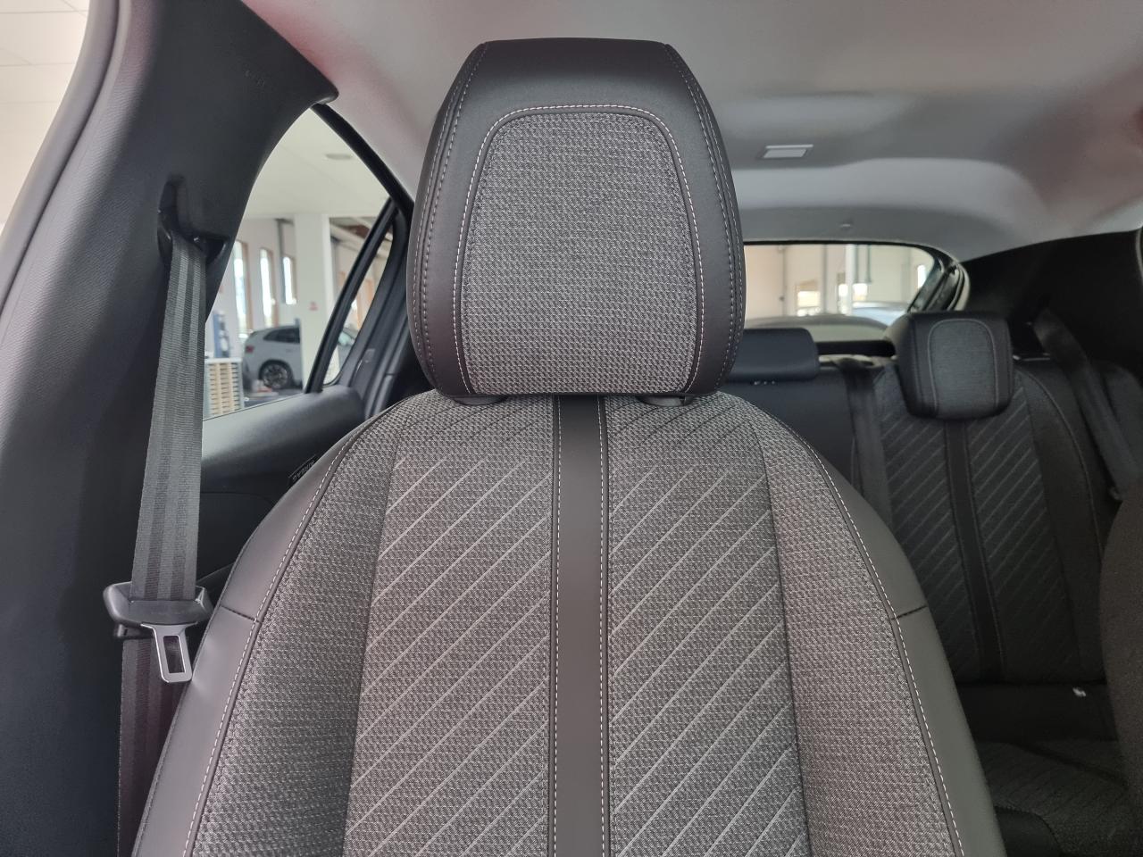 0679-0003336_p68 - PEUGEOT - 208 - 2026 - photo 13