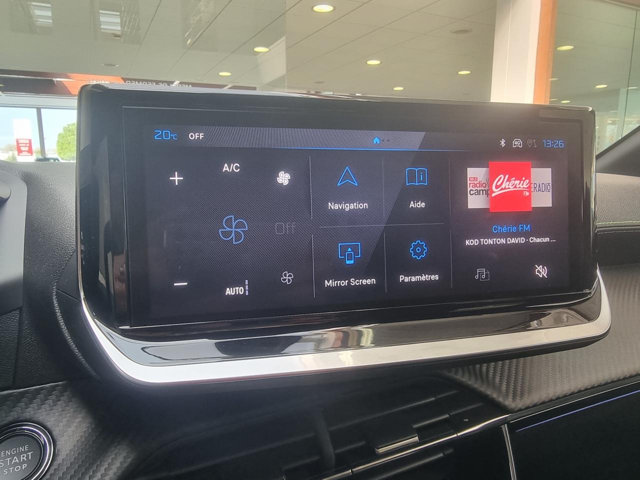 0679-0003375_p68 - PEUGEOT - 208 - 2025 - photo 19