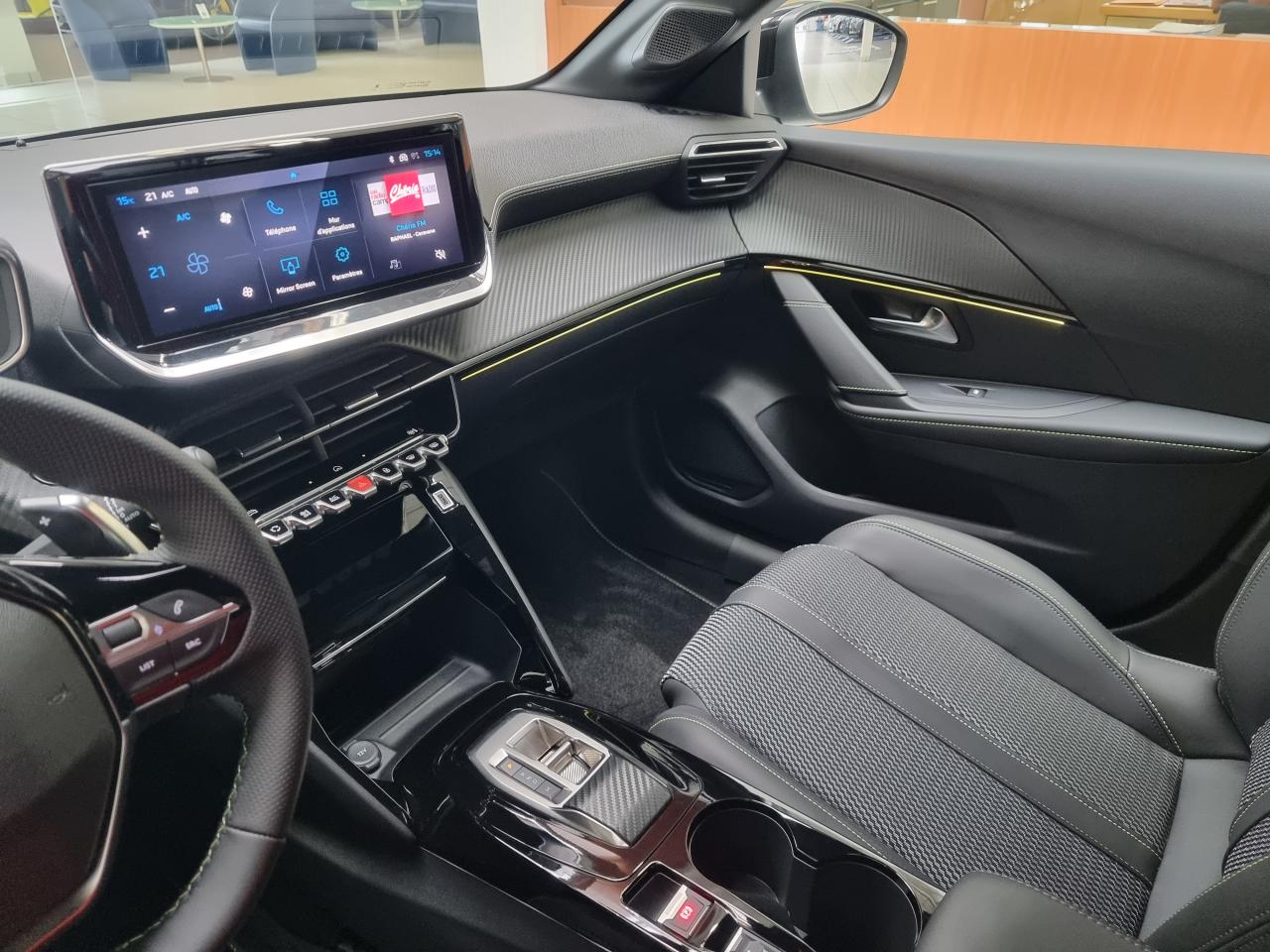 0679-0003378_p68 - PEUGEOT - 208 - 2025 - photo 4