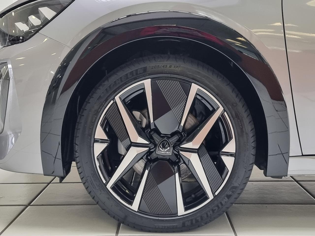 0679-0003378_p68 - PEUGEOT - 208 - 2025 - photo 5