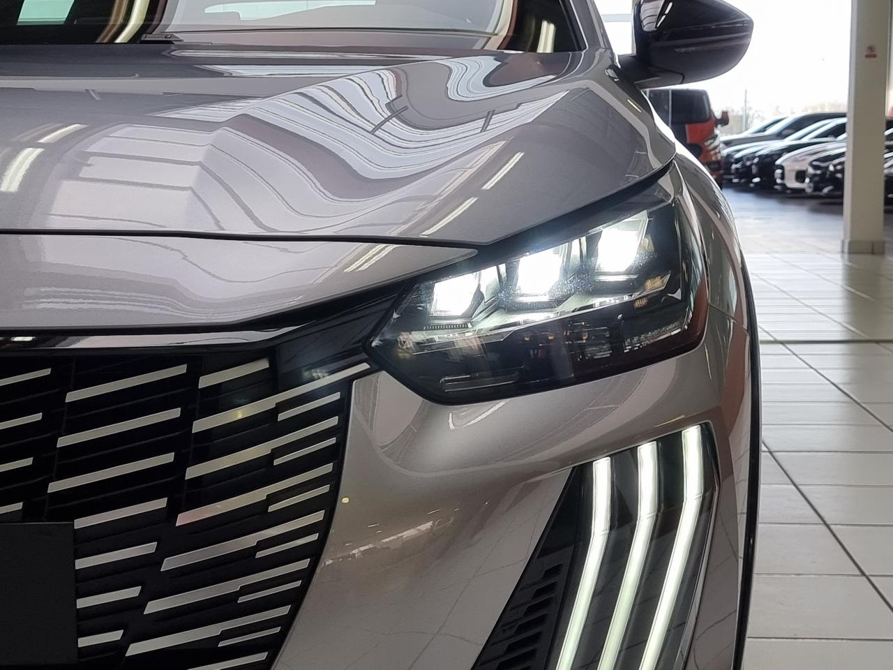 0679-0003378_p68 - PEUGEOT - 208 - 2025 - photo 6