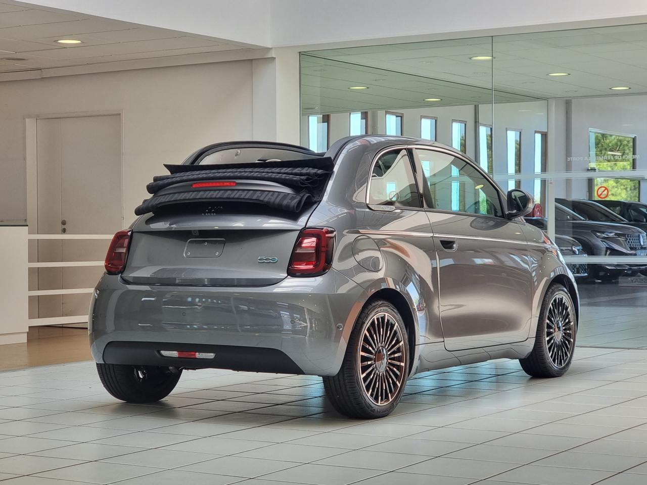 0679-0003391_p68 - FIAT - 500 - 2023 - photo 2