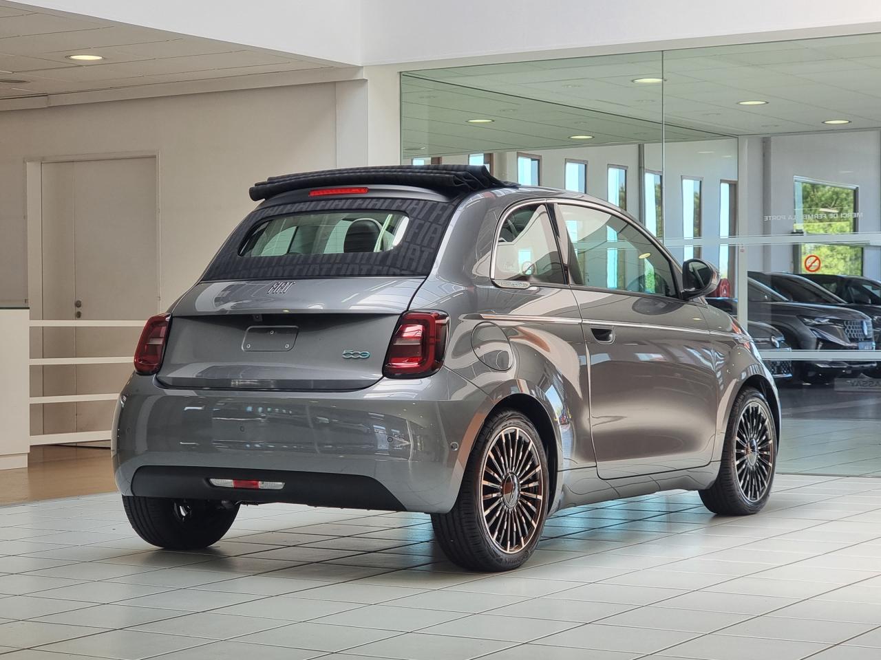 0679-0003391_p68 - FIAT - 500 - 2023 - photo 3