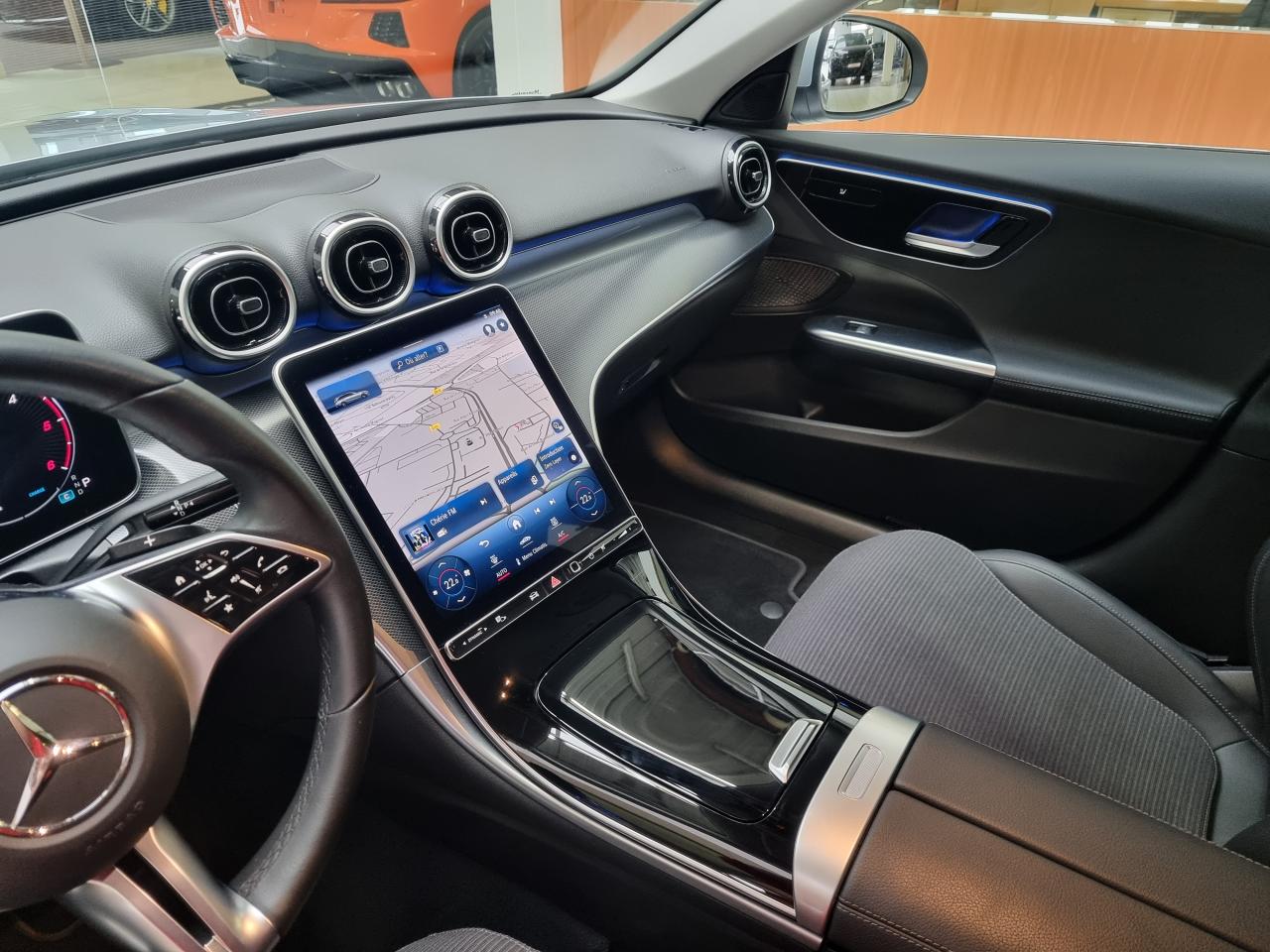 0679-0003415_p68 - MERCEDES - CLASSE C - 2023 - photo 4