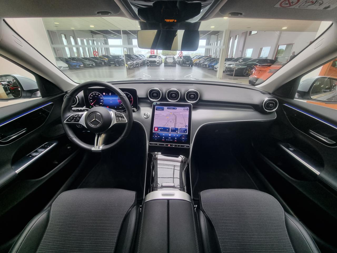 0679-0003415_p68 - MERCEDES - CLASSE C - 2023 - photo 9