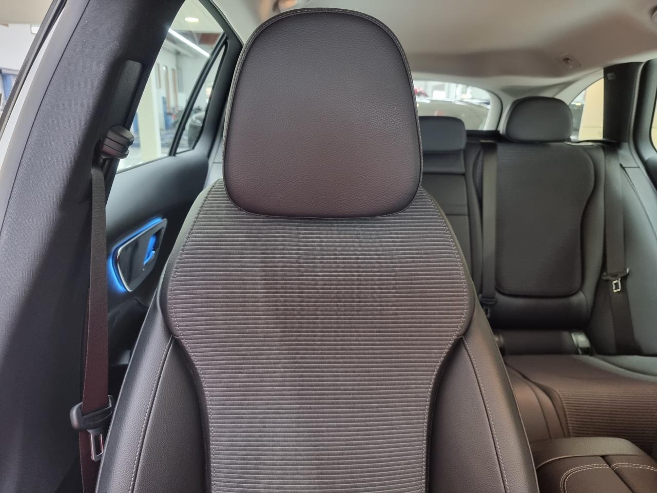 0679-0003415_p68 - MERCEDES - CLASSE C - 2023 - photo 14