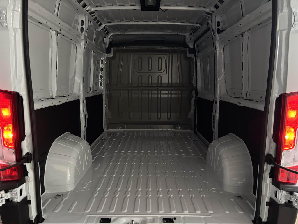 0679-0003438_p68 - PEUGEOT - BOXER - 2025 - photo 15