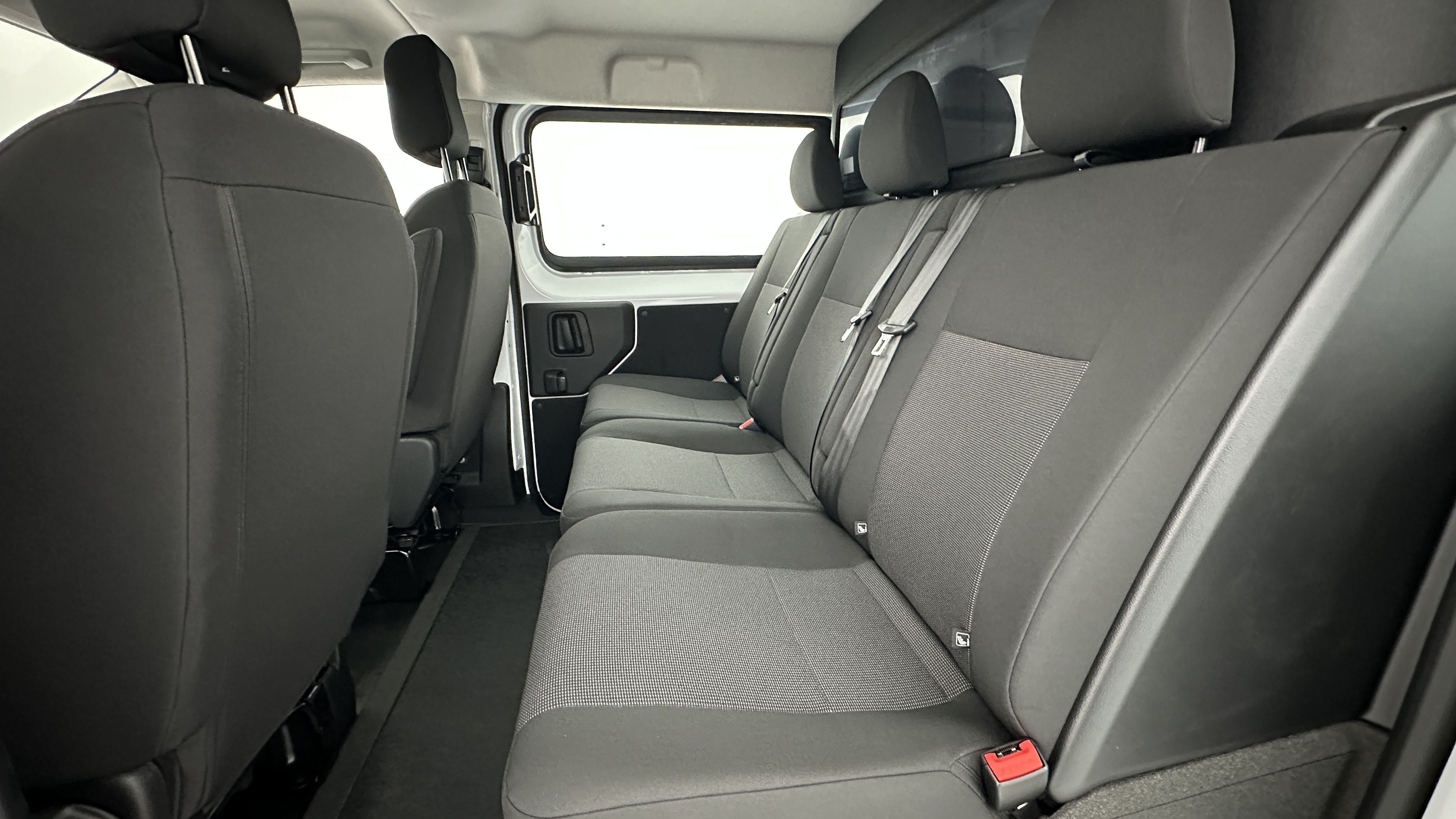 GLI00010700_p53 - PEUGEOT - EXPERT CA - 2025 - photo 14