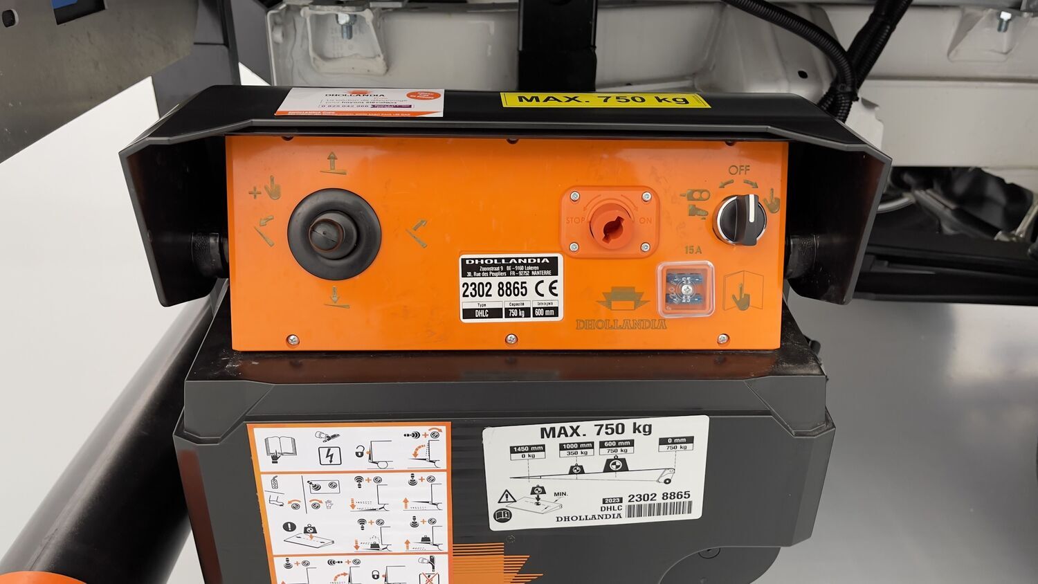 GLI00274383_p53 - VOLKSWAGEN - CRAFTER - 2024 - photo 13