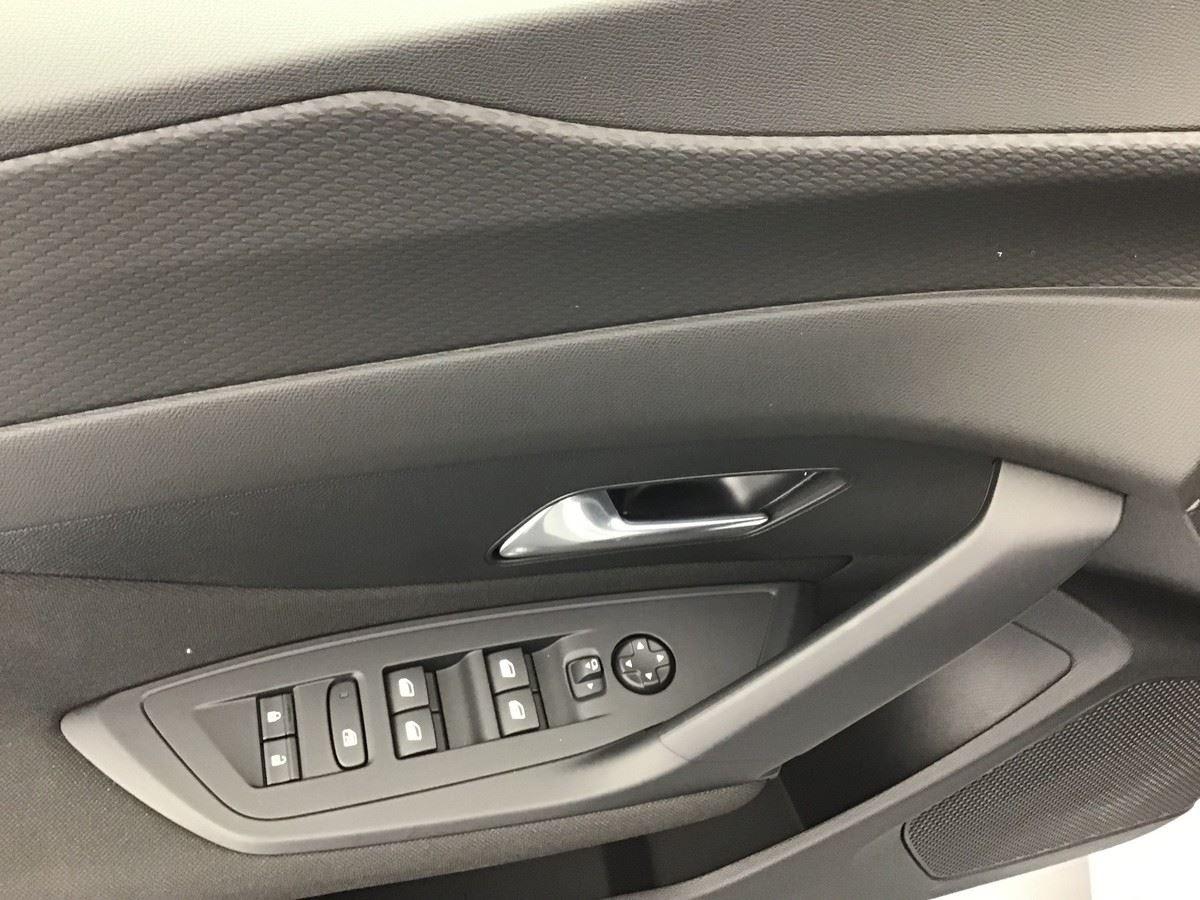 386229_p2 - PEUGEOT - 308 - 2026 - photo 9