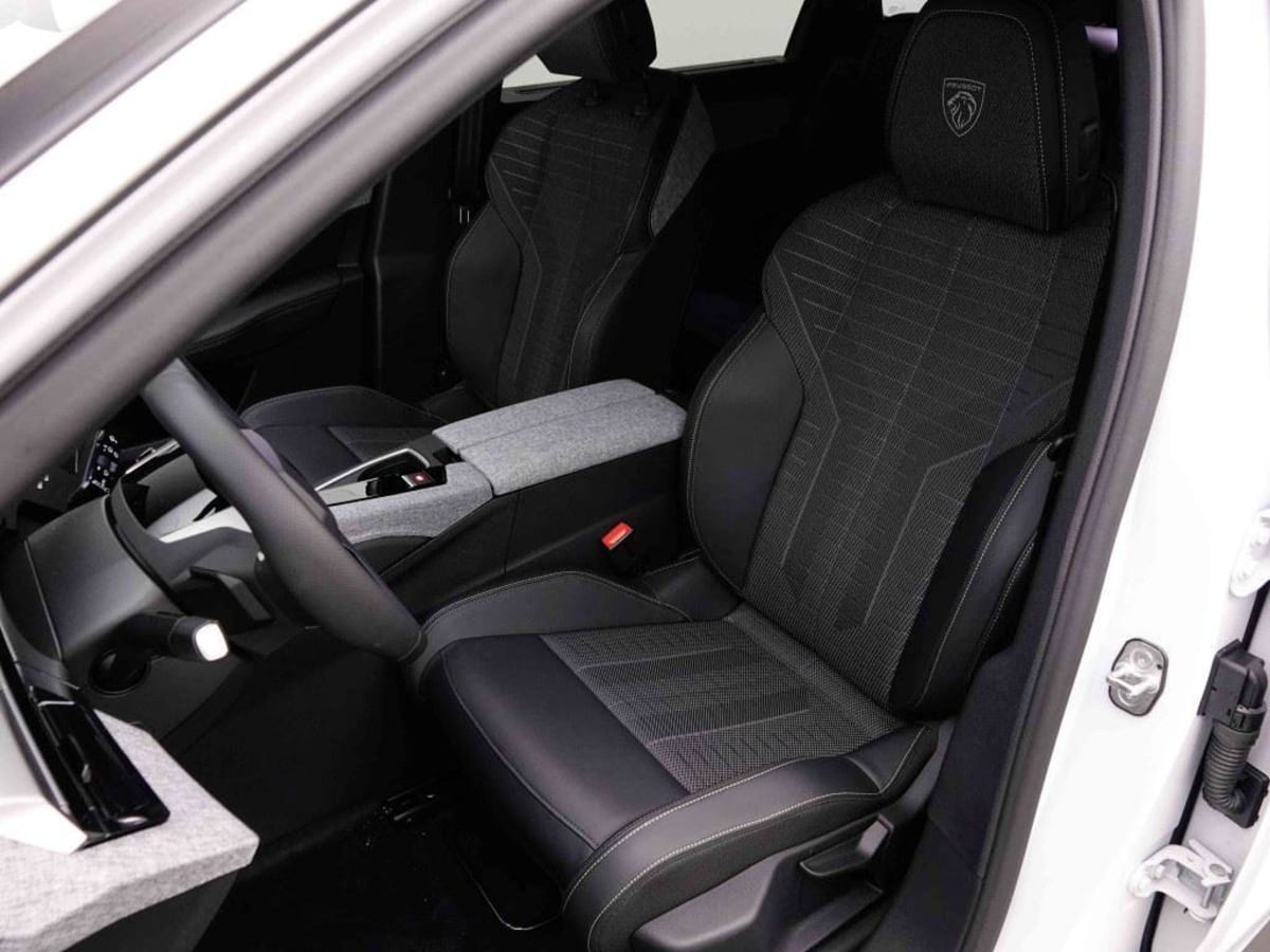 386256_p2 - PEUGEOT - 5008 - 2026 - photo 8