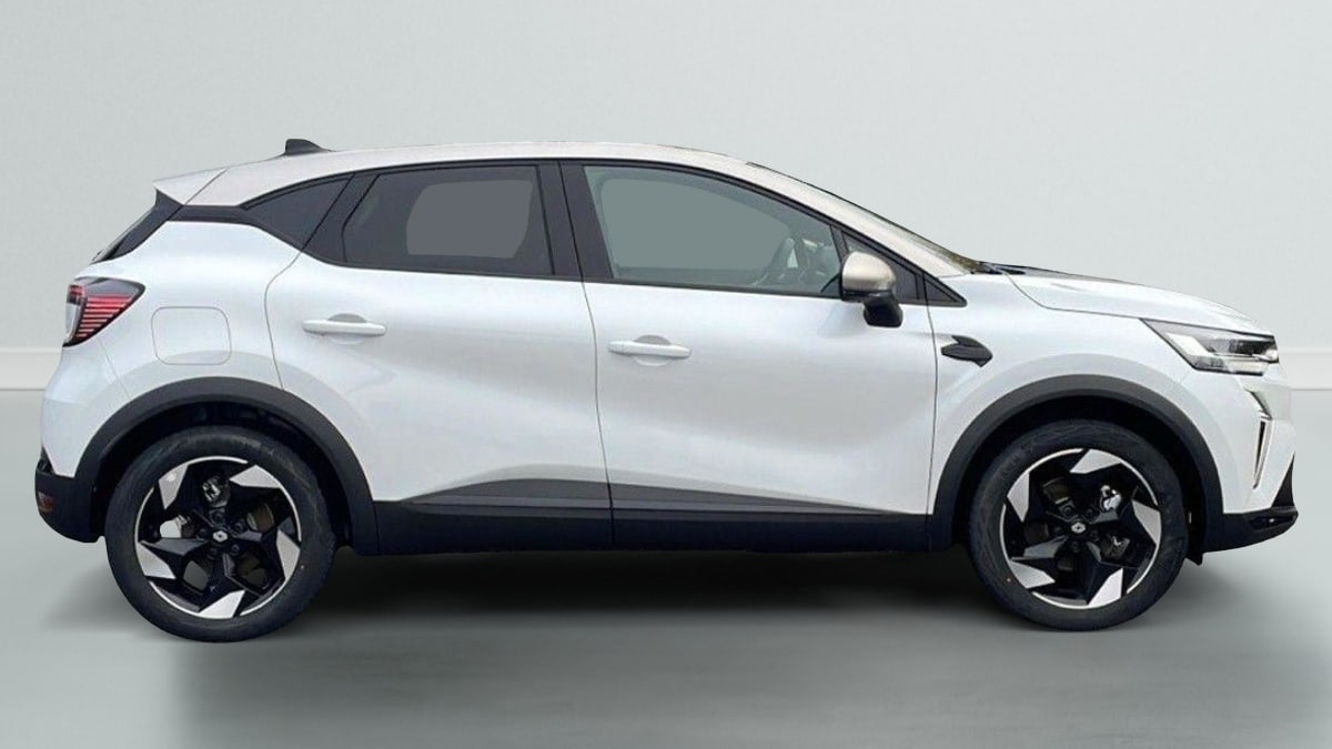 361767_p2 - RENAULT - CAPTUR - 2025 - photo 8
