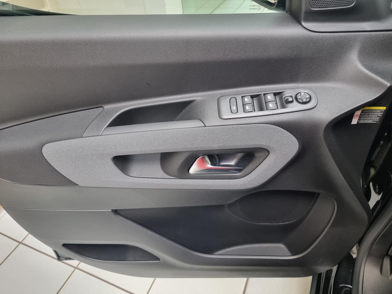 0679-0003353_p68 - PEUGEOT - RIFTER - 2026 - photo 15