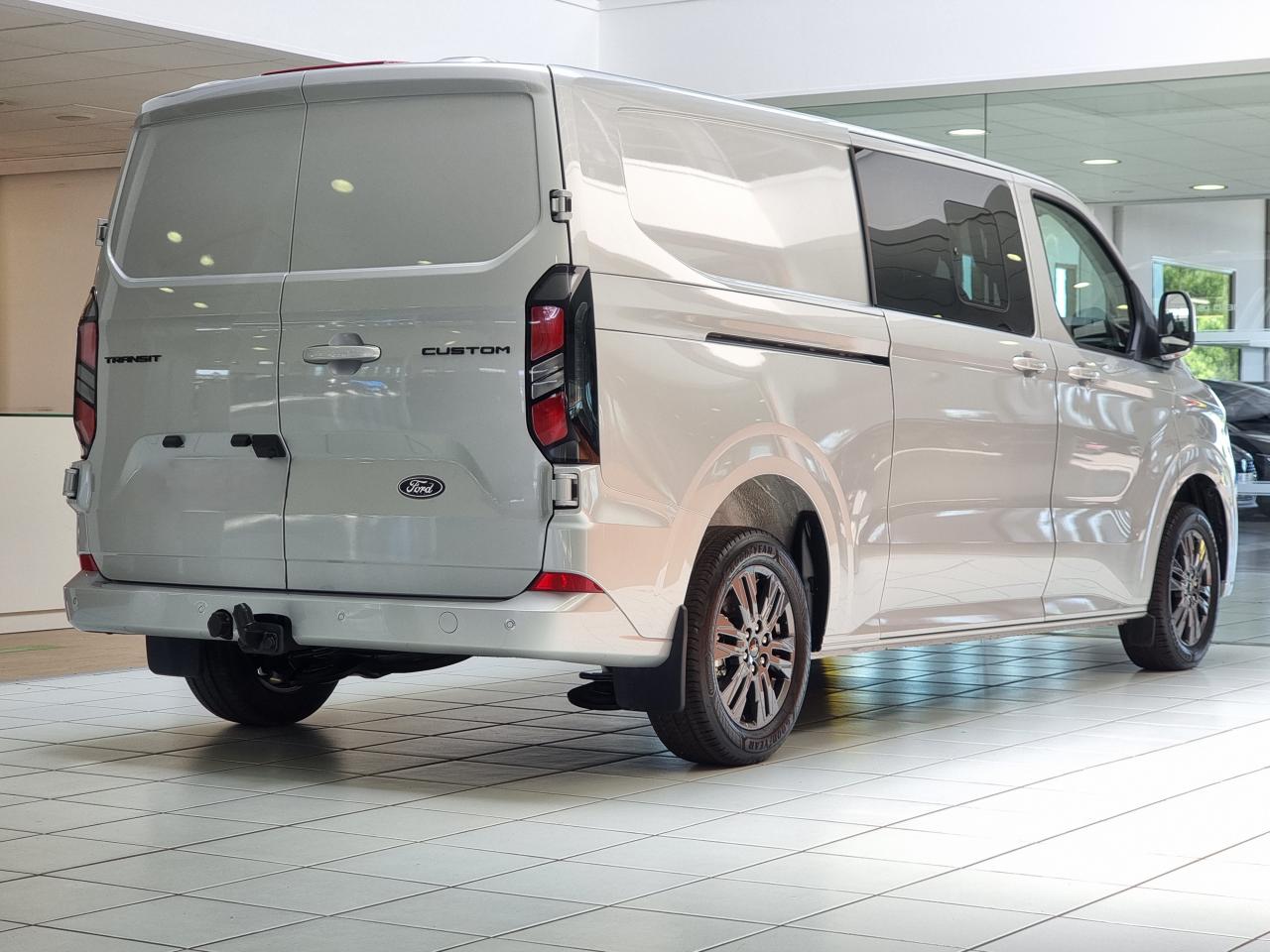 0679-0003538_p68 - FORD - TRANSIT - 2026 - photo 2