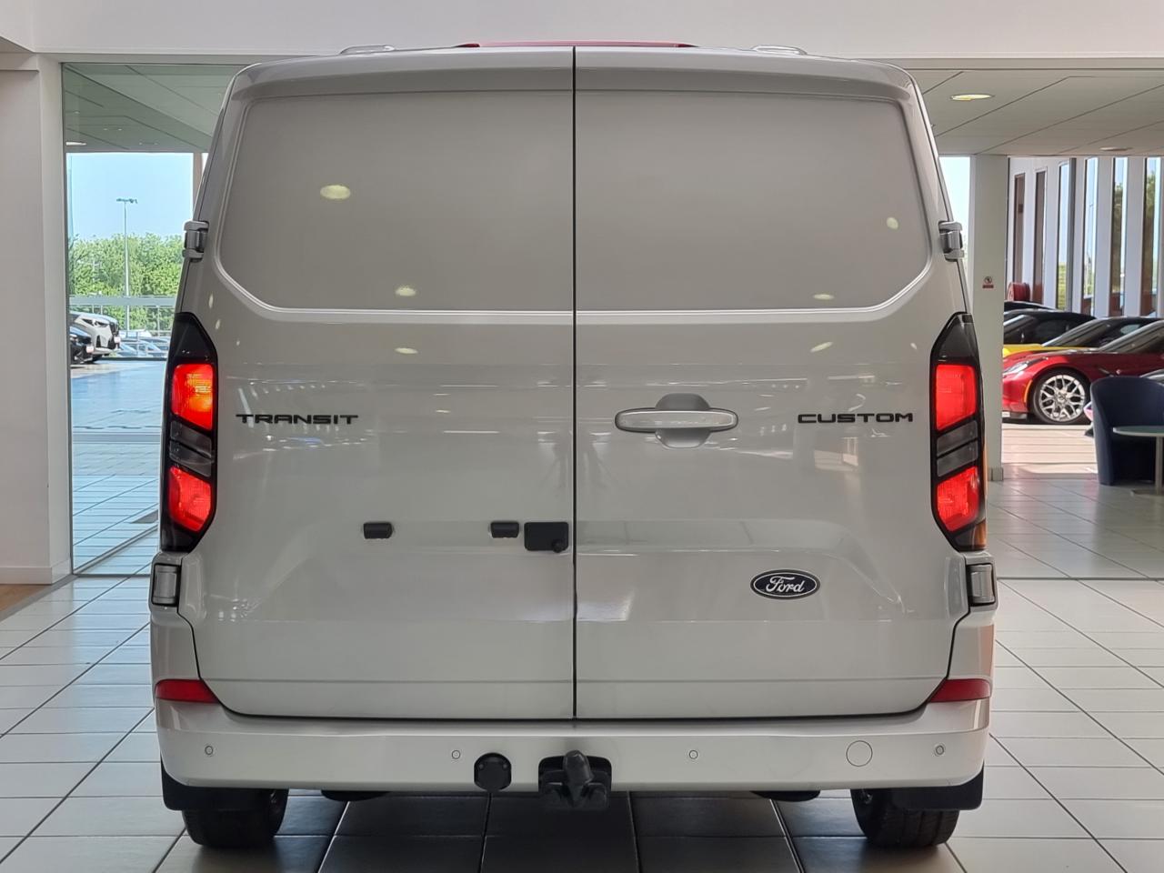 0679-0003538_p68 - FORD - TRANSIT - 2026 - photo 23