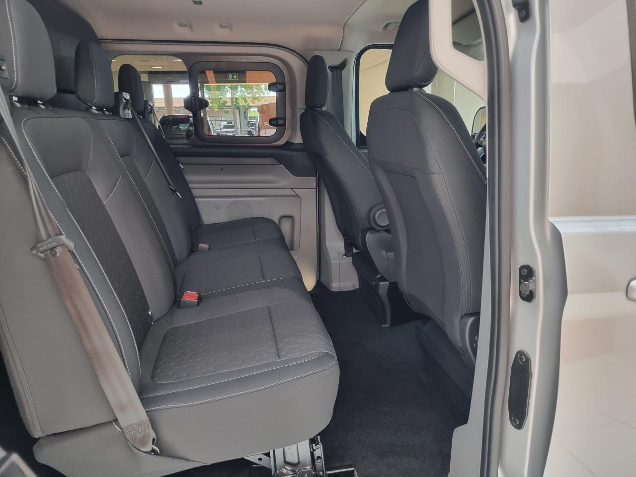 0679-0003538_p68 - FORD - TRANSIT - 2026 - photo 21