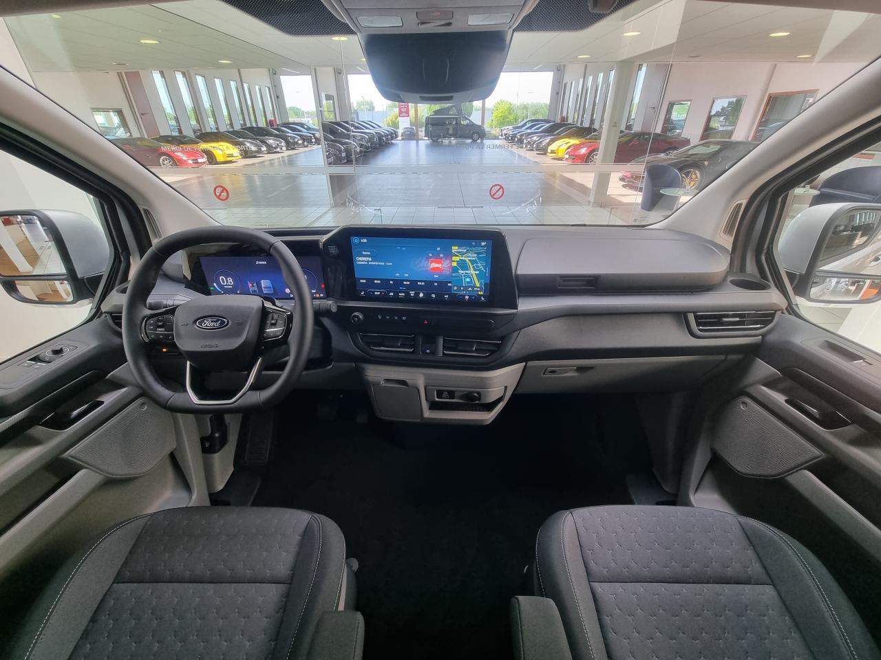 0679-0003538_p68 - FORD - TRANSIT - 2026 - photo 9