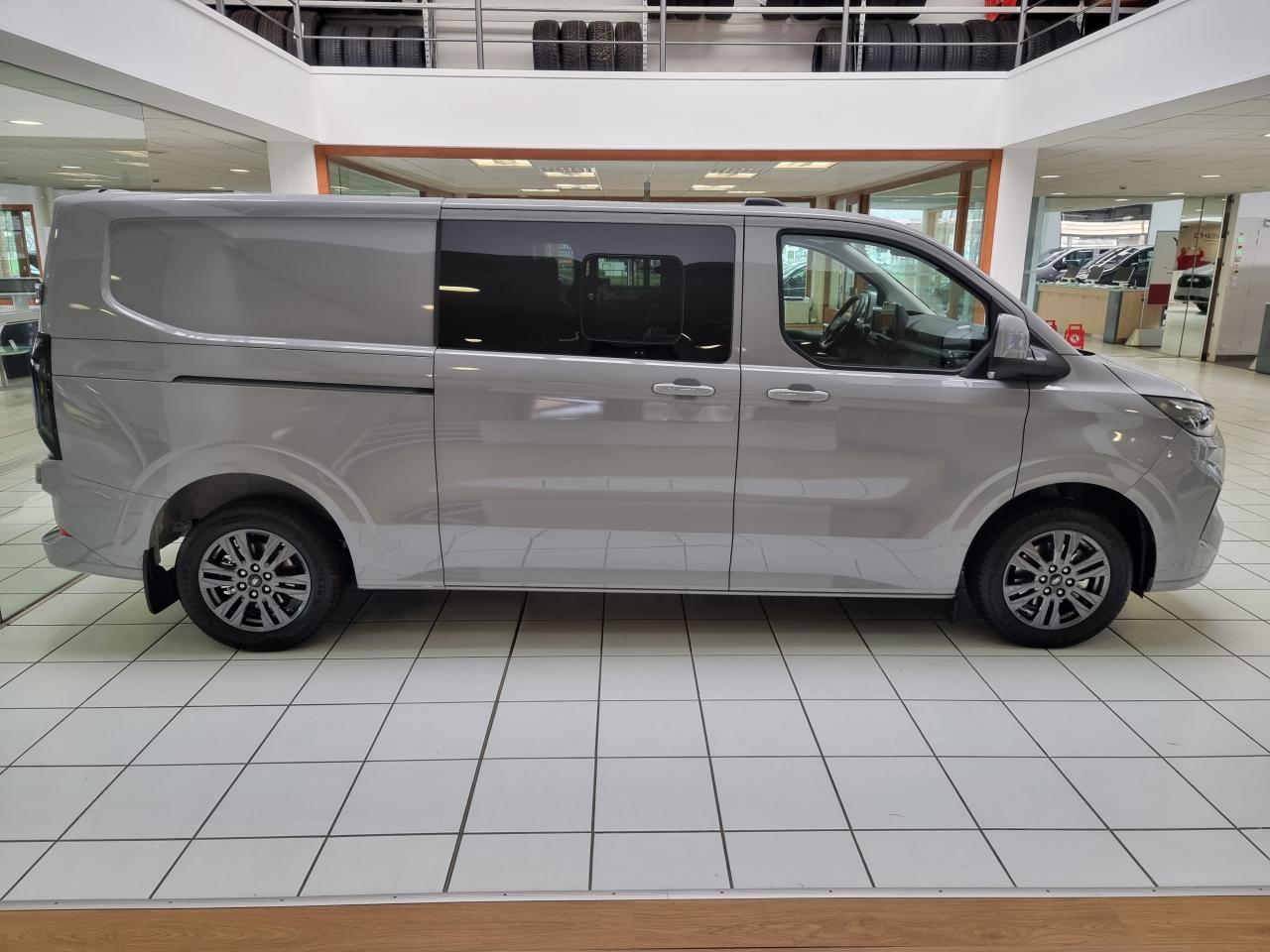 0679-0003539_p68 - FORD - TRANSIT - 2026 - photo 25