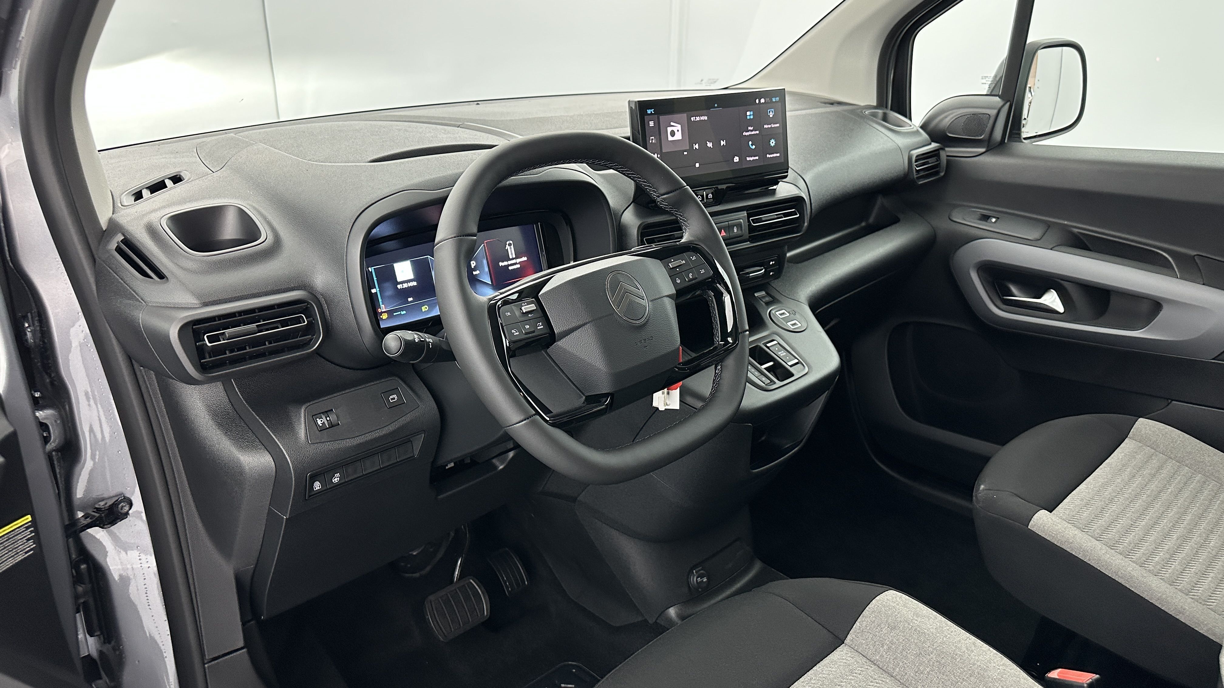 GLI00035030_p53 - CITROEN - BERLINGO - 2025 - photo 6