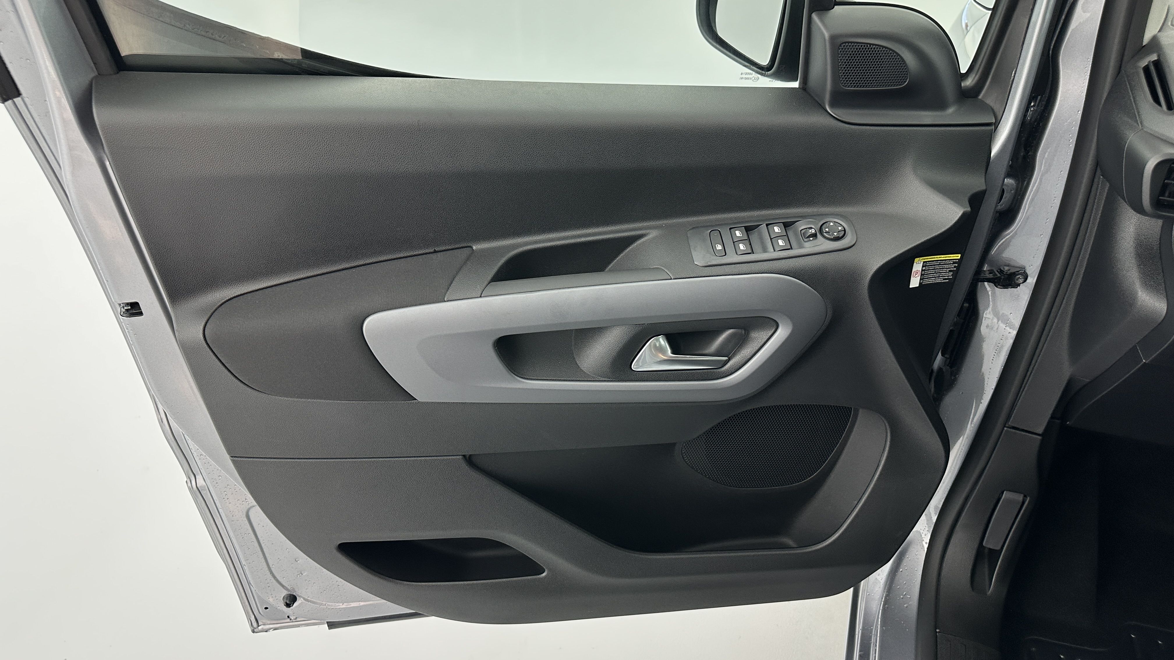 GLI00035030_p53 - CITROEN - BERLINGO - 2025 - photo 12