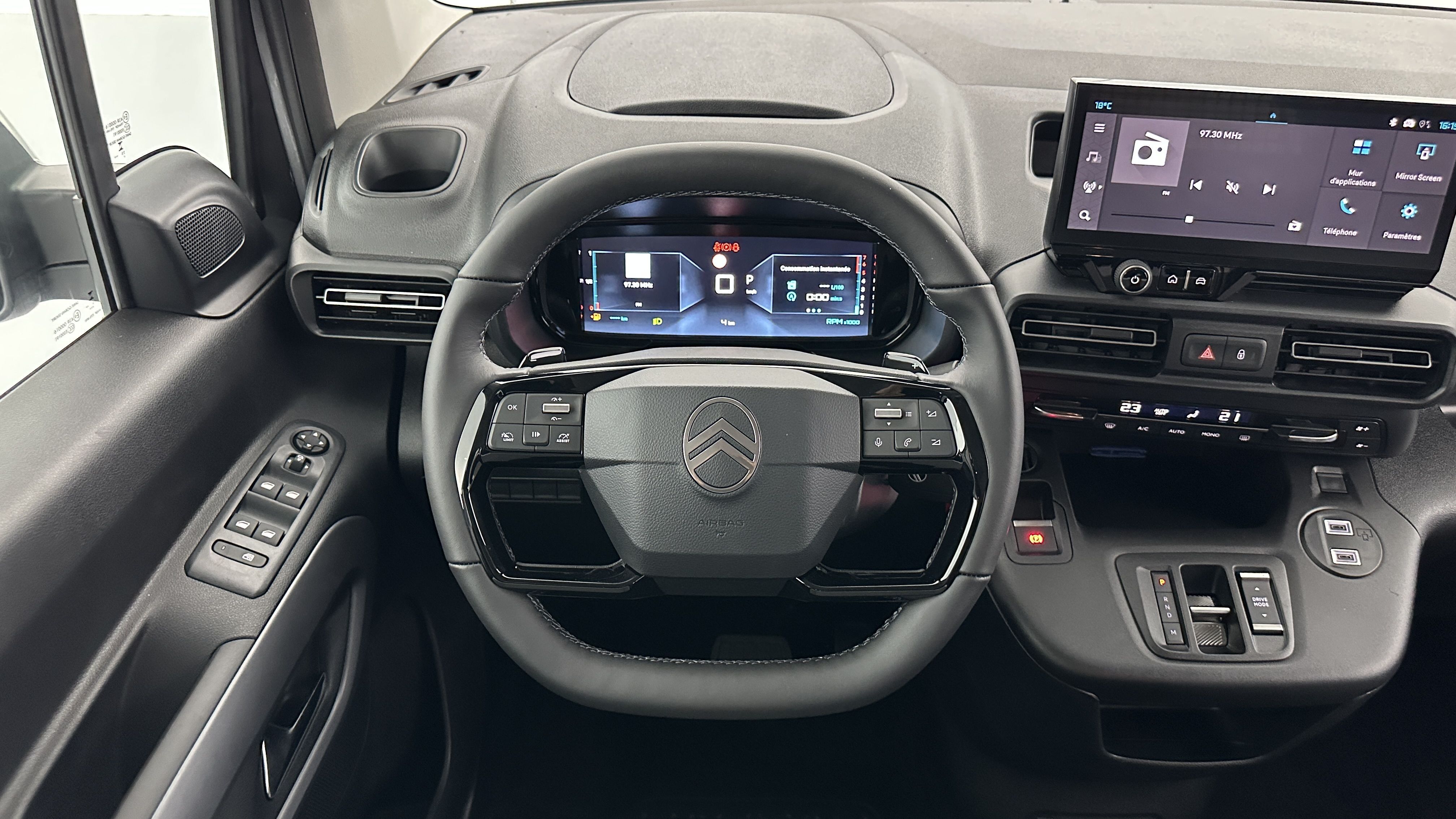 GLI00035030_p53 - CITROEN - BERLINGO - 2025 - photo 13