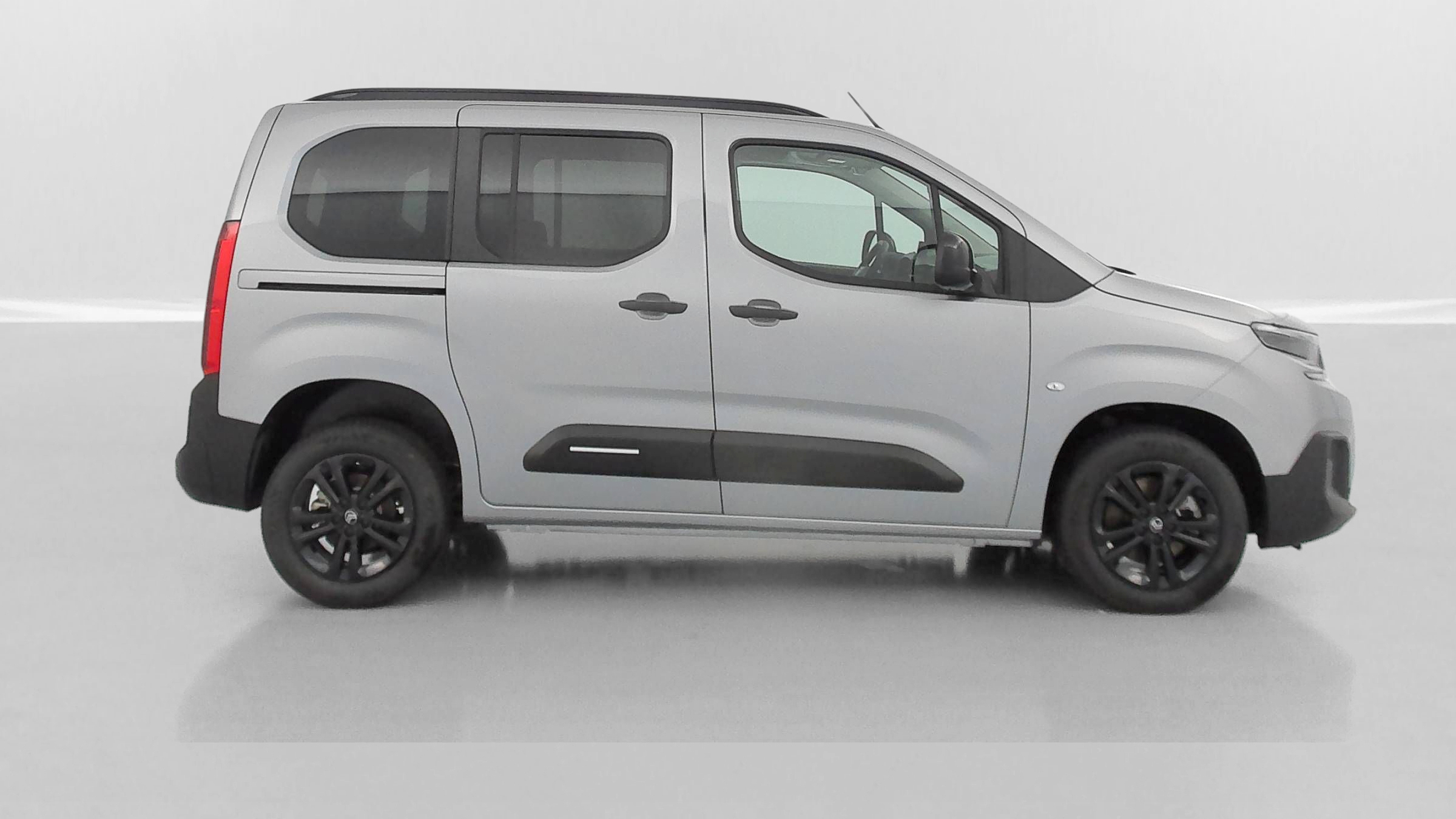GLI00035030_p53 - CITROEN - BERLINGO - 2025 - photo 23