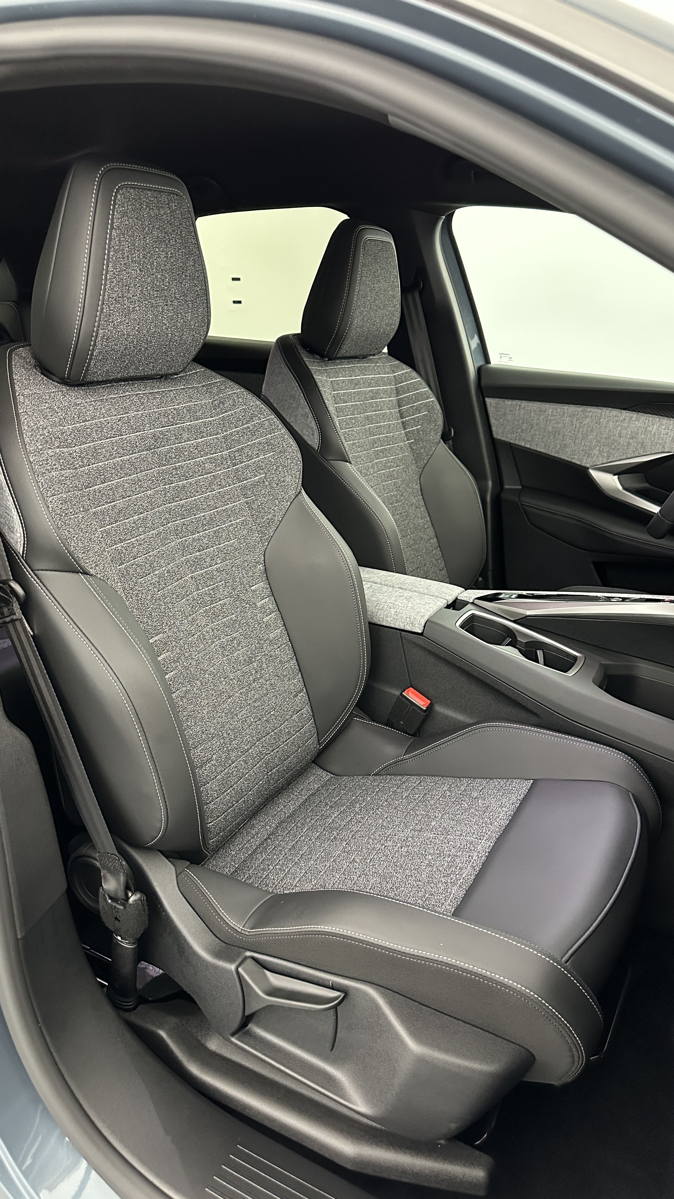 GLI00036173_p53 - PEUGEOT - 3008 - 2025 - photo 16