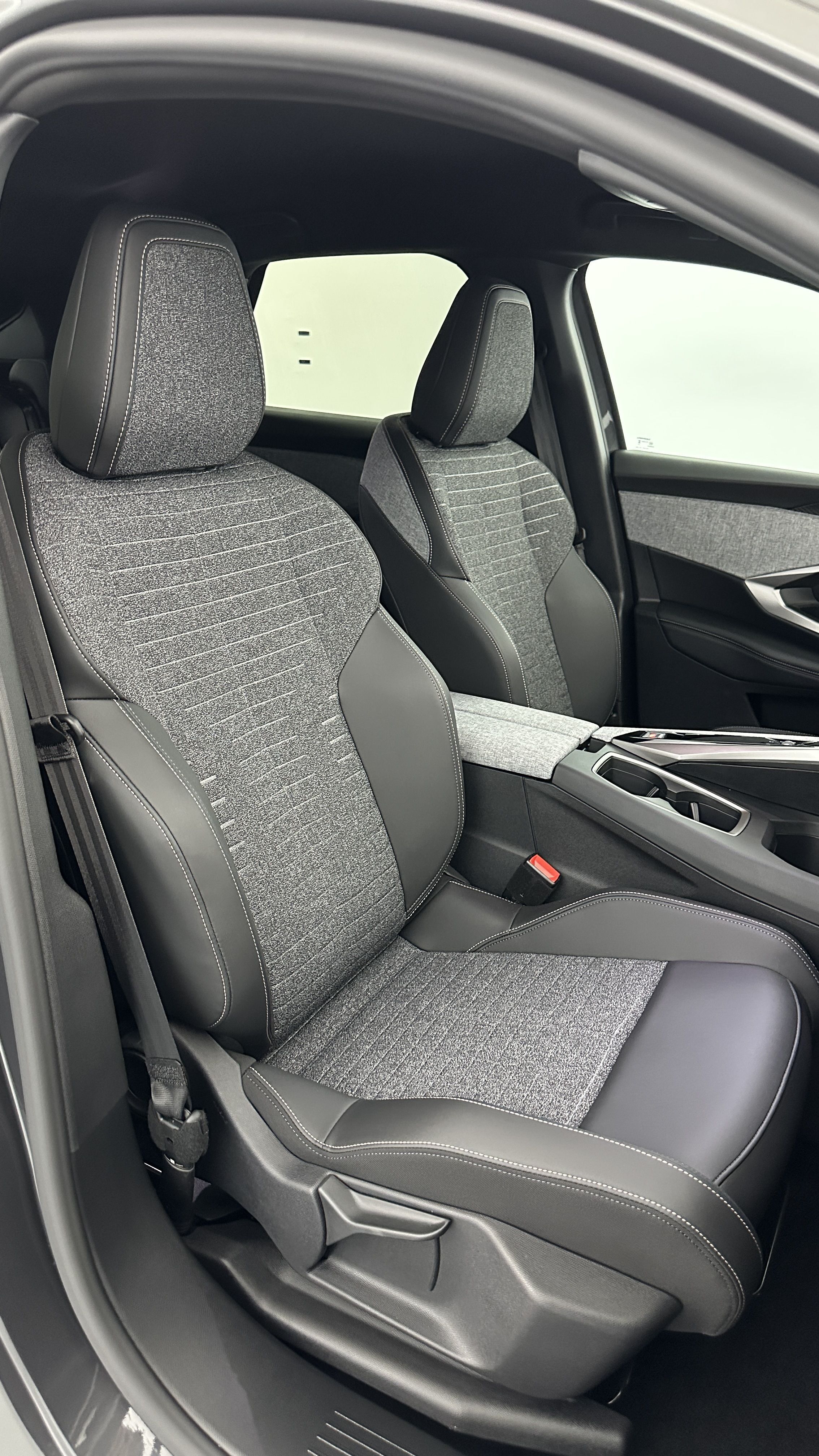 GLI00036177_p53 - PEUGEOT - 3008 - 2025 - photo 17