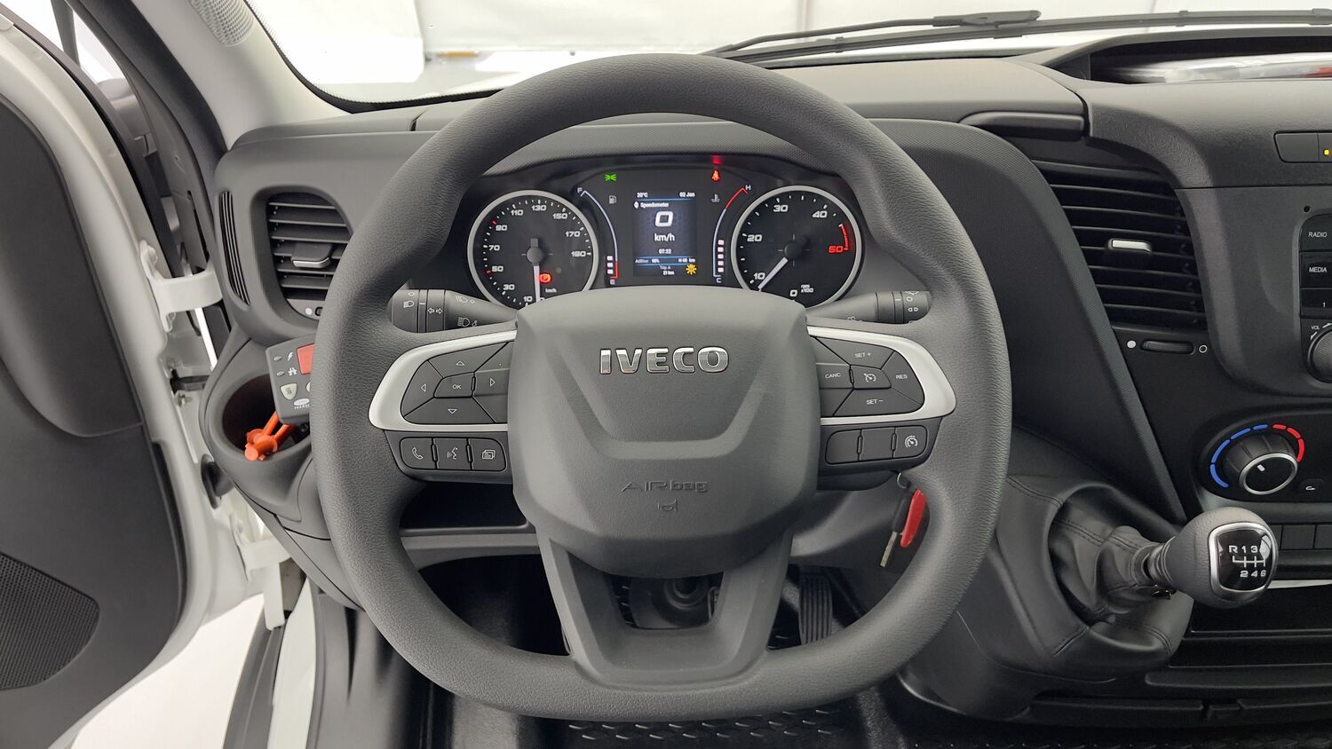 GLI00271721_p53 - IVECO - DAILY - 2025 - photo 10
