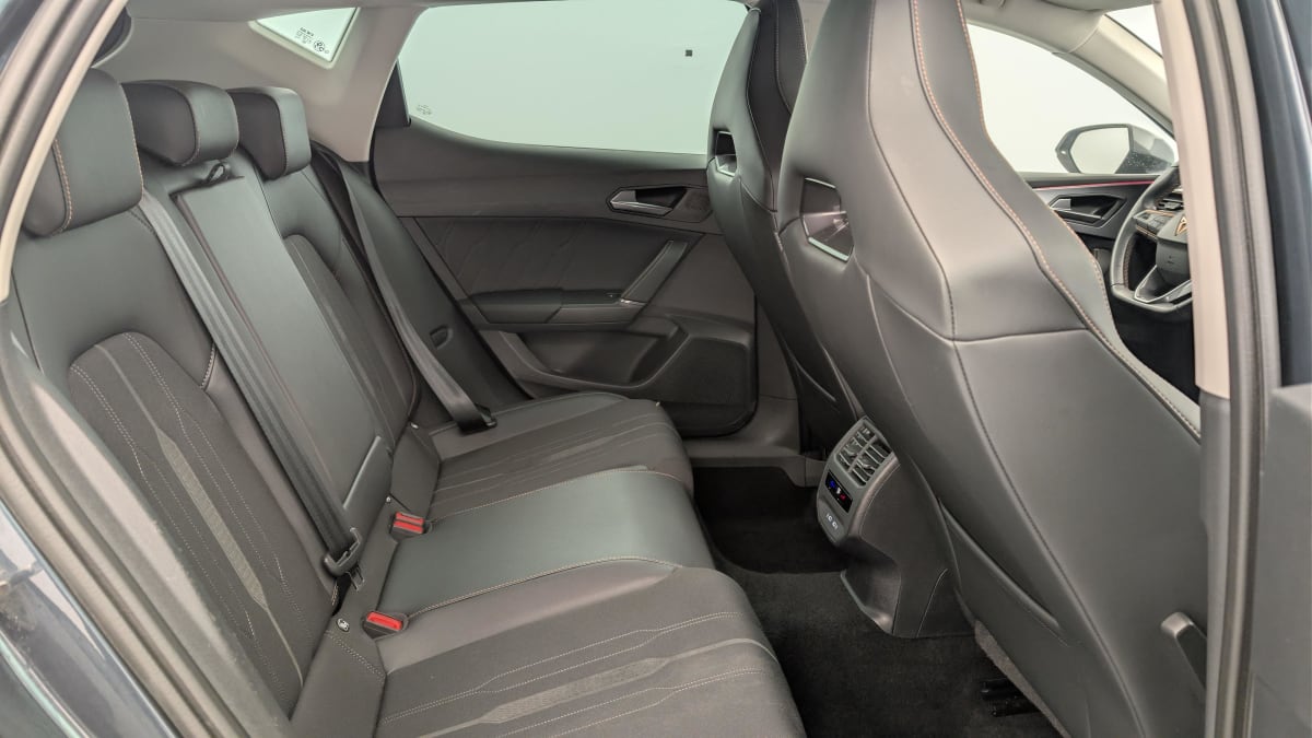 386612_p2 - CUPRA - LEON - 2023 - photo 10