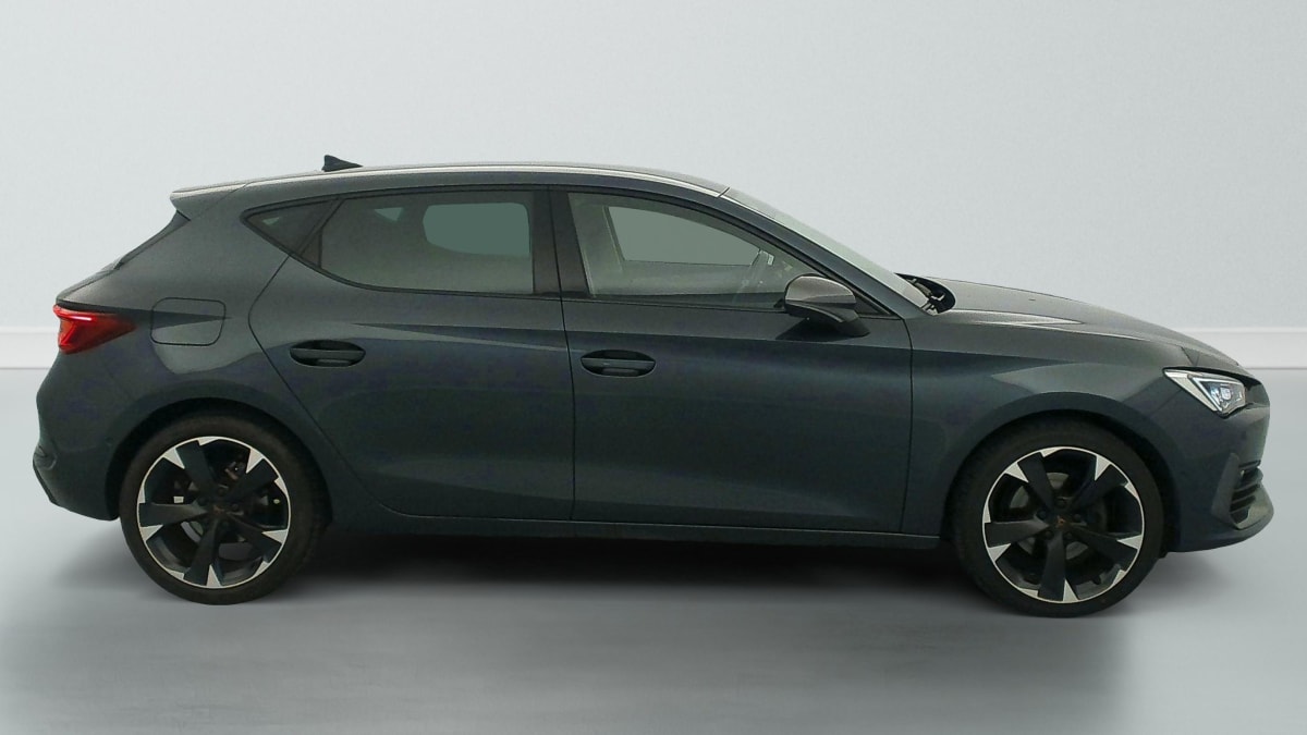 386612_p2 - CUPRA - LEON - 2023 - photo 8