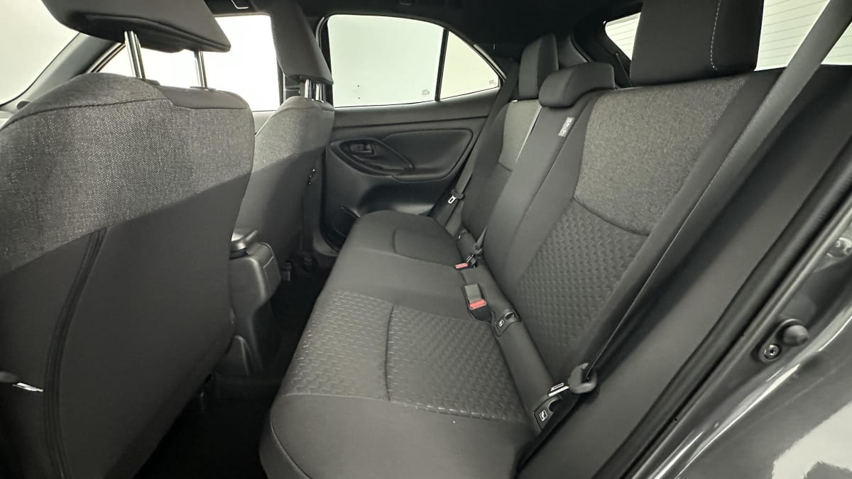 395576_p2 - TOYOTA - YARIS CROSS - 2026 - photo 9